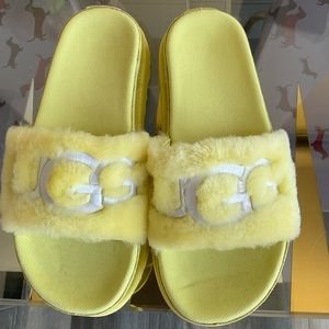 UGG fuzzy yellow slippers Size 7 BRAND NEW